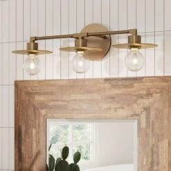 Metal 3-Bulb Bathroom Vanity Light Brass